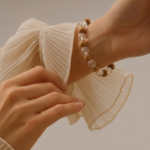 Sandal wood brancelet (1)